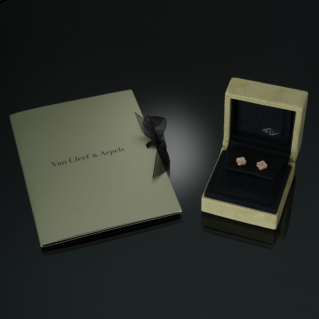 Van Cleef & Arpels(USED)반클리프앤아펠 스위트 알함브라 이어링